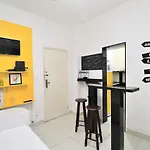 Studio Estiloso E Com Otima Localizacao